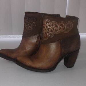 Elegant Tan Leather Ankle Booties